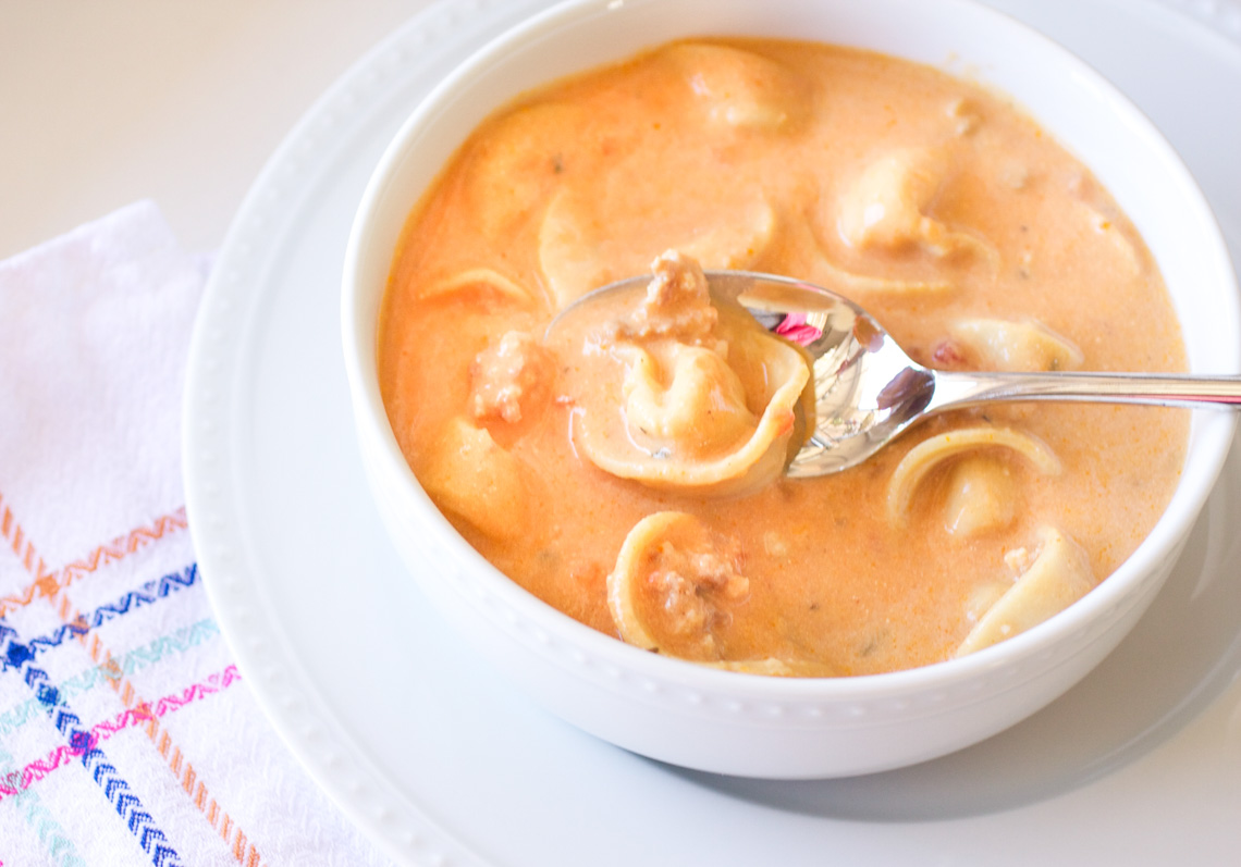 http://www.singforyoursupperblog.com/wp271/wp-content/uploads/2015/02/Tuscan-Sausage-and-Tortellini-Soup.jpg